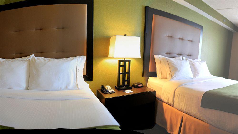 Holiday Inn Express And Suites Timmins By Ihg Экстерьер фото