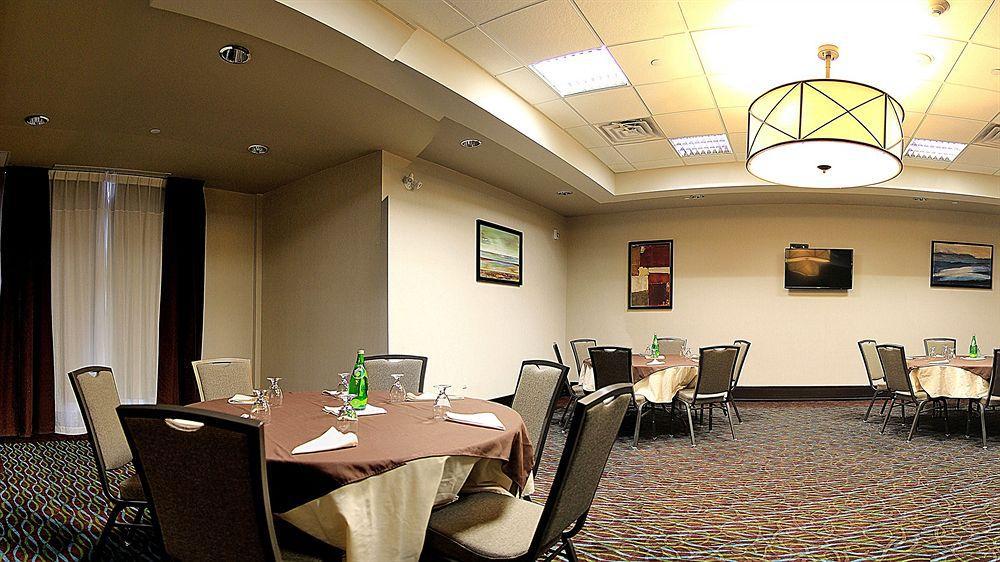 Holiday Inn Express And Suites Timmins By Ihg Экстерьер фото