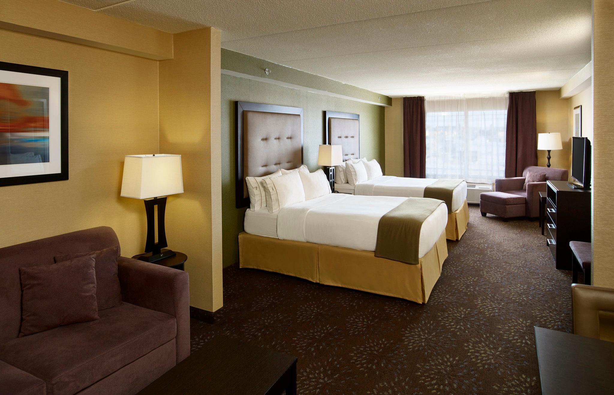Holiday Inn Express And Suites Timmins By Ihg Экстерьер фото