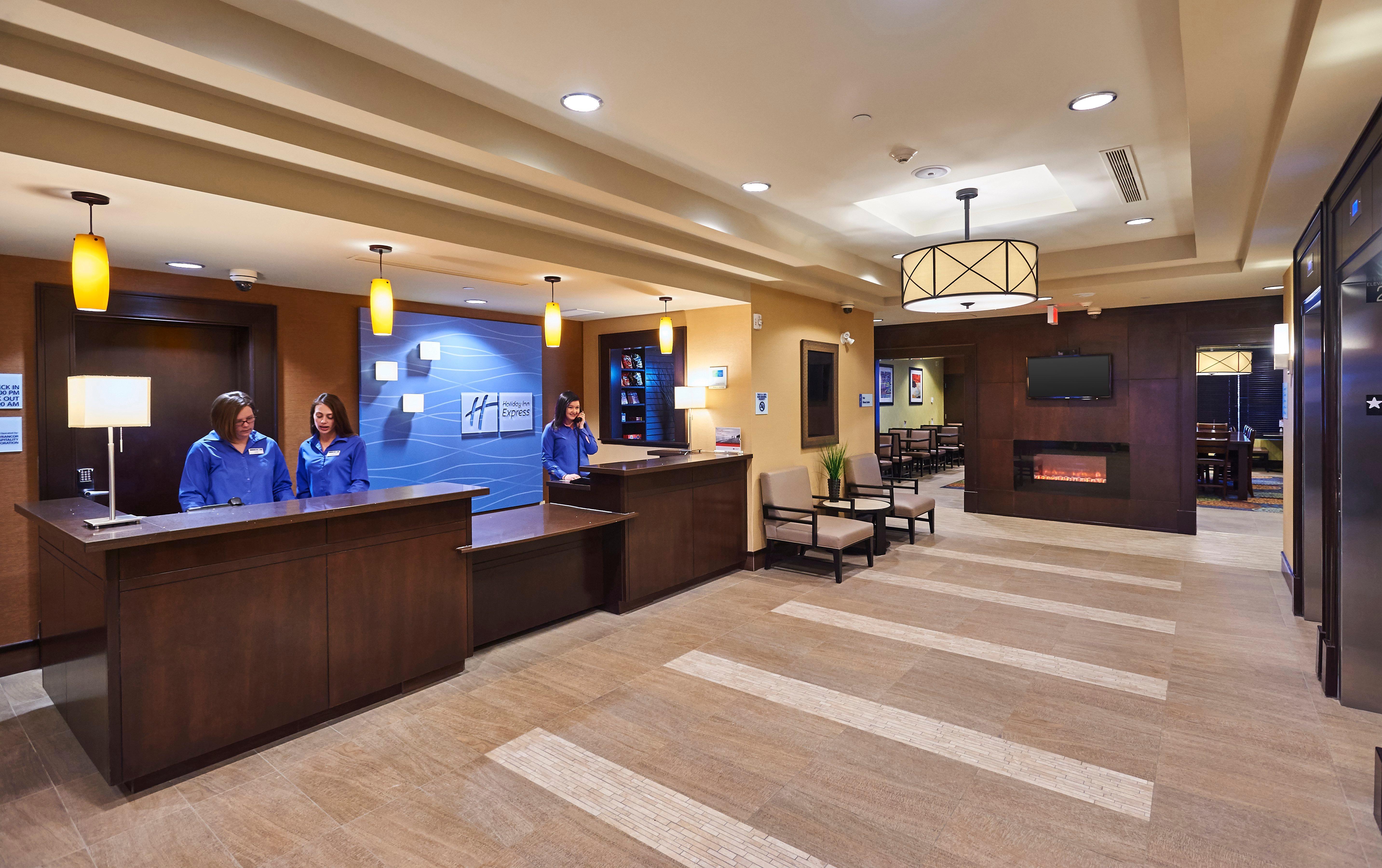 Holiday Inn Express And Suites Timmins By Ihg Экстерьер фото
