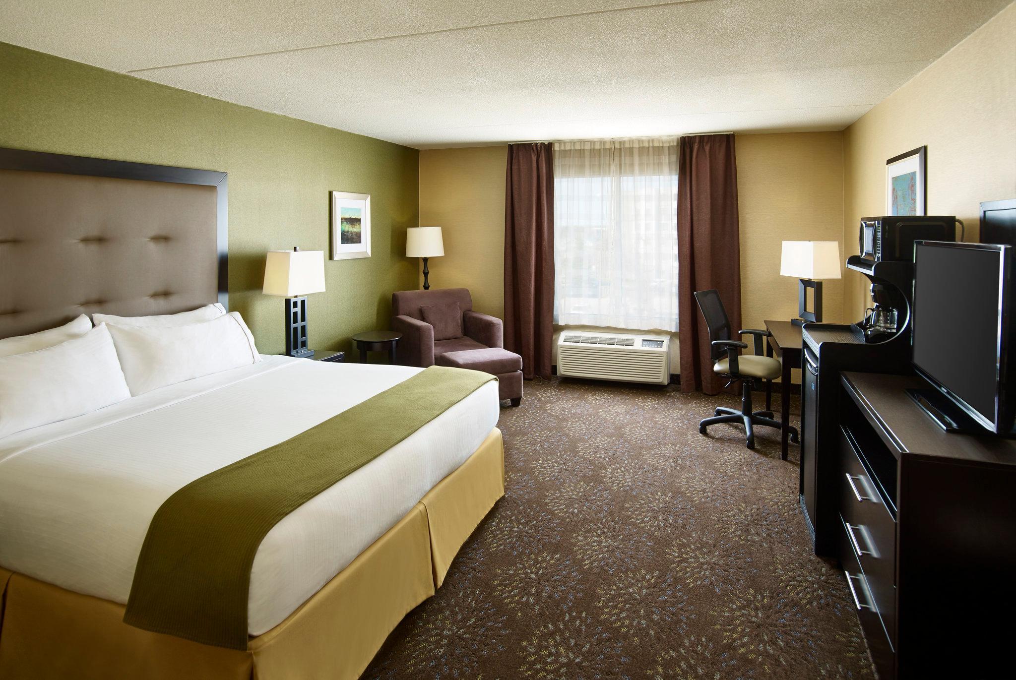 Holiday Inn Express And Suites Timmins By Ihg Экстерьер фото