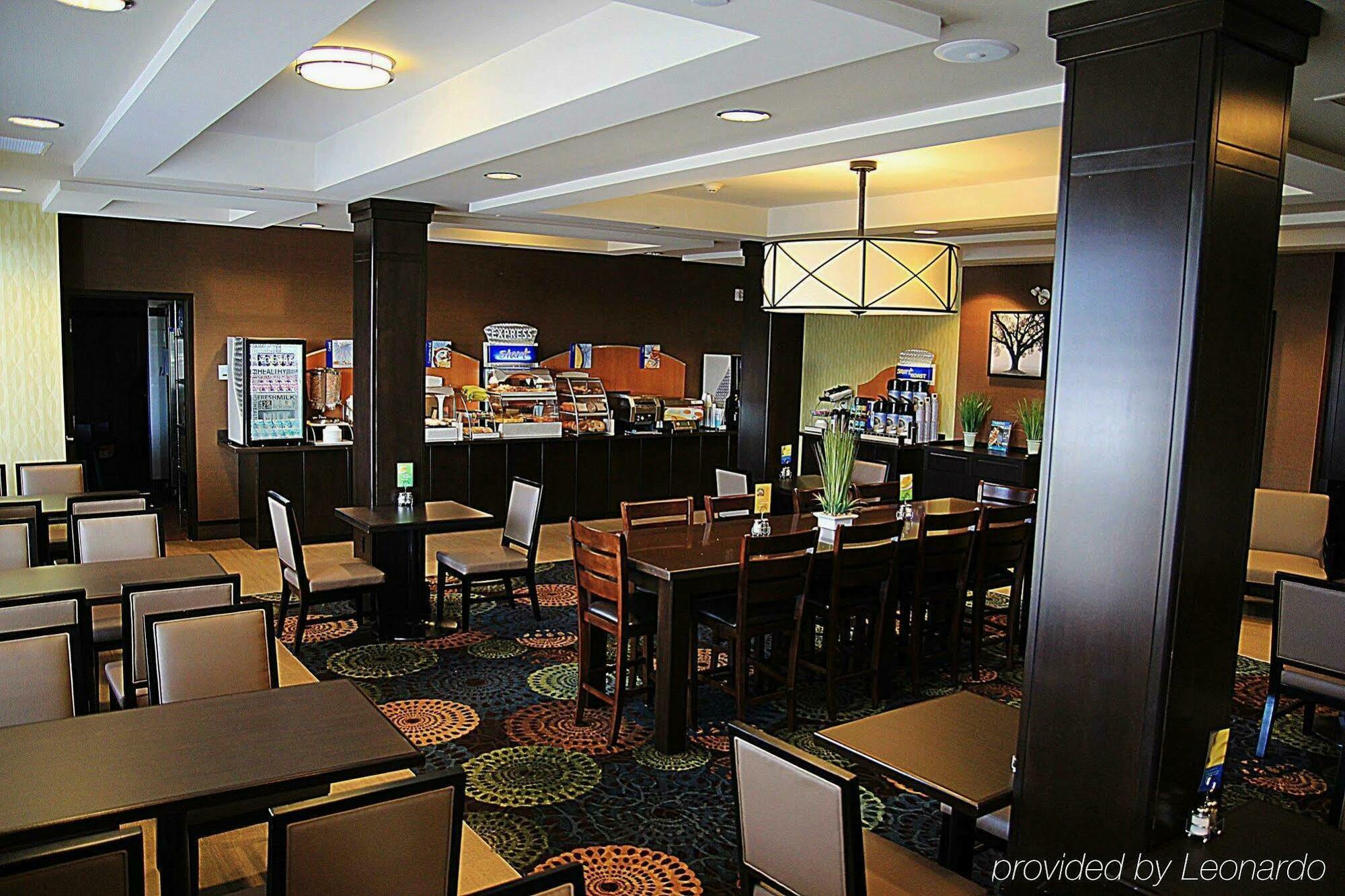 Holiday Inn Express And Suites Timmins By Ihg Экстерьер фото