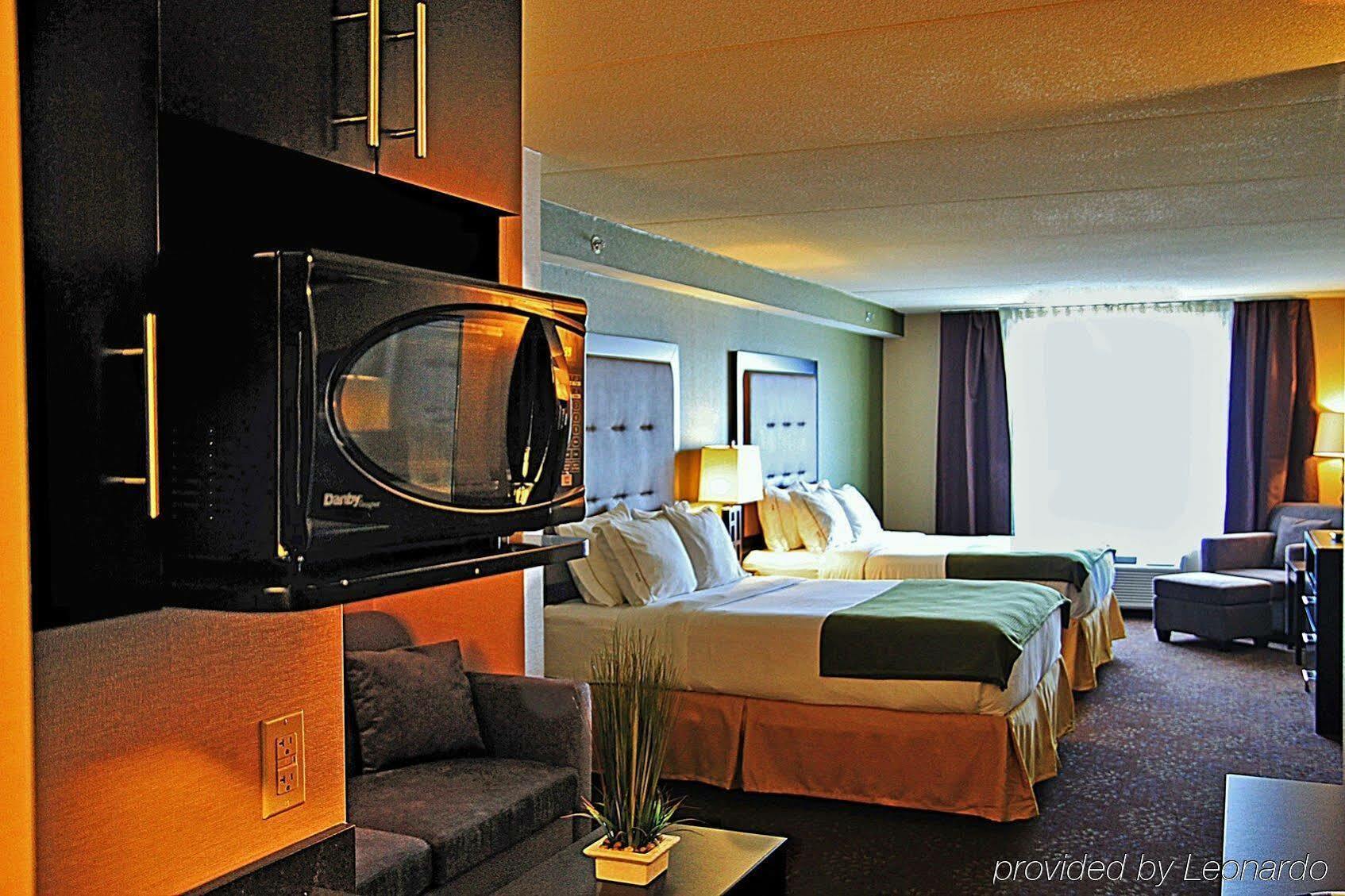 Holiday Inn Express And Suites Timmins By Ihg Экстерьер фото